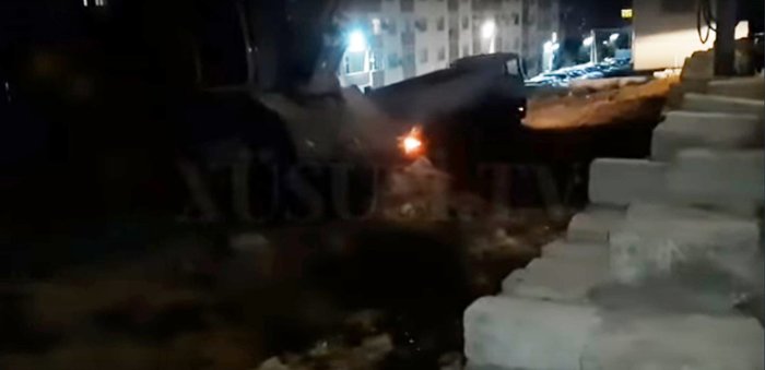 Yasamal rayonu, Əsəd Əhmədov küçəsi 31E ünvanında  gecə saatlarında aparılan qanunsuz tikinti-söküntü işləri əhalinin narazılığına səbəb olub