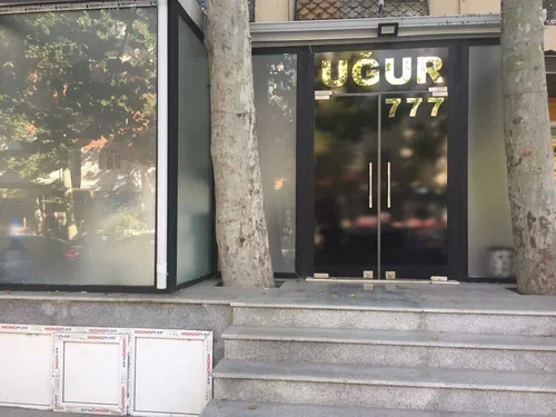 “Uğur 777” estetik klinikasının rəhbəri  Baş redaktoru təhdid etdi? Və ya rüşvət təklifi... FAKT/SƏS YAZISI