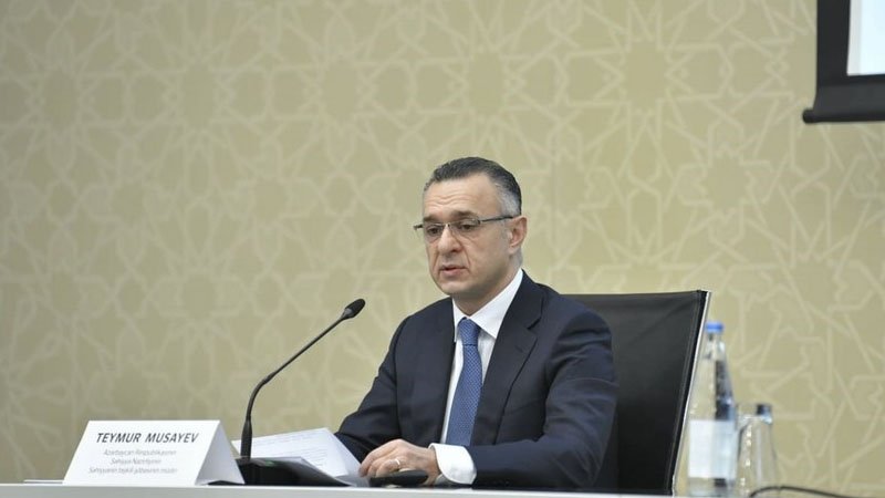 Nazir bu institutun xanım direktorunu vəzifəsindən azad etdi