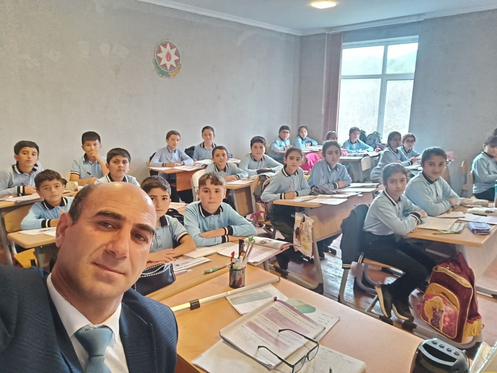 Müəllimlərdən dünyəvi məktəb mühitinə dəstək